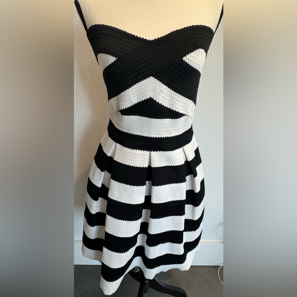 Express Black and White Striped Dress Med